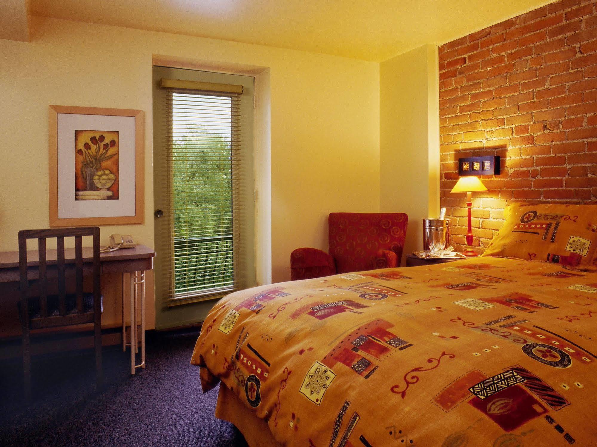 Auberge De La Fontaine Montréal Rum bild